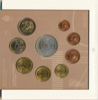 San Marino KMS 2017 stgl. in Folder mit Silber*
